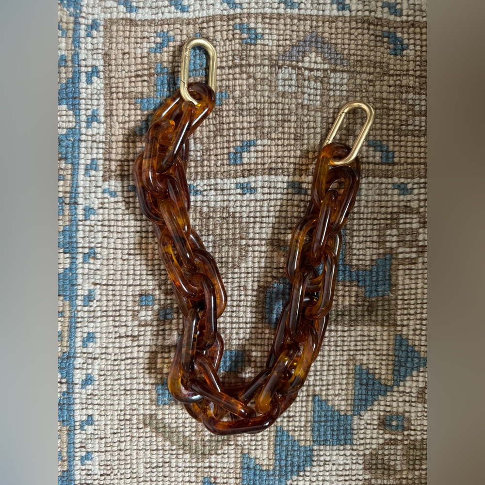 Clare V Shortie Strap in Tortoise Resin